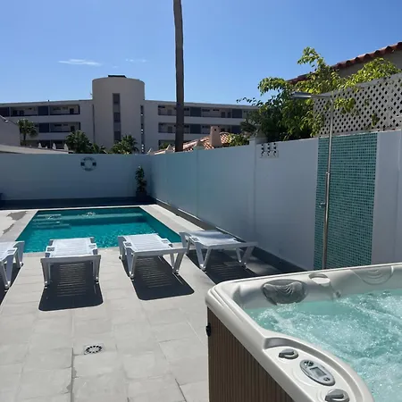 Magnolia Villa *